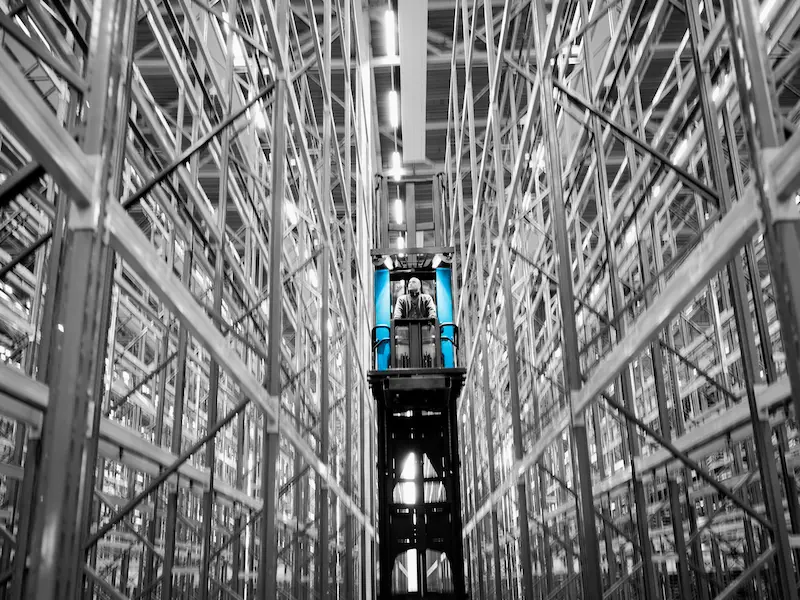 Kies voor efficiënte opslag voor webshops met Monta