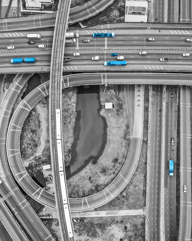 Advanced Logistics Network: Ensuring Efficient E-commerce Deliveries